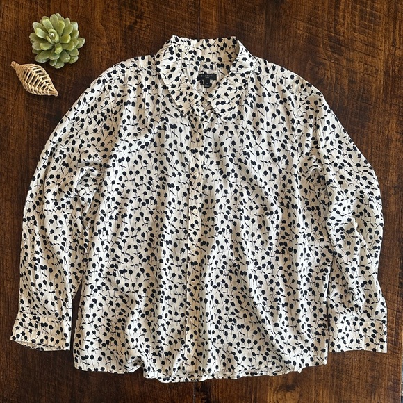Talbots | Ivory & Black Floral Roll Tab Sleeve Button Down Blouse - Picture 1 of 6